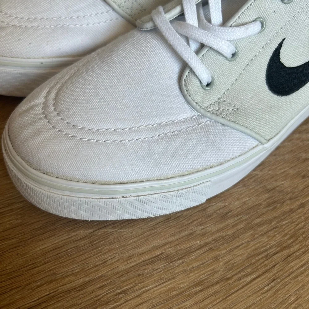 Nike SB Stefan Janoski Zoom Canvas Skate Shoes White Off-White Black Swoosh Low